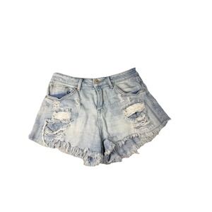 Juniors Almost famous size 7 blue distressed denim shorts Light Wash Jean Stetch